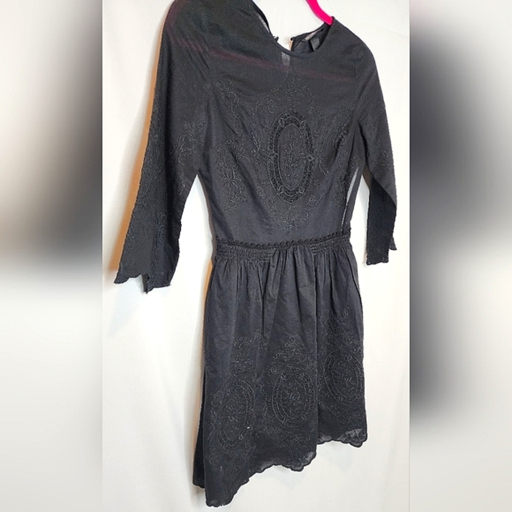 🔥Victoria's Secret Gray Sheath Dress with V-Neck and Bell Sleeves🔥 Size 0 - Picture 3 of 6